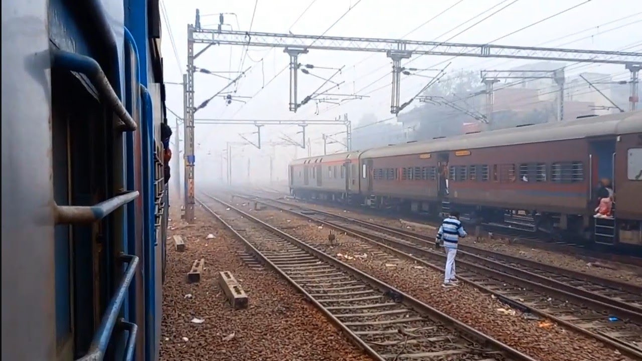Non Stop Honking by 20411/Delhi Saharanpur SuperFast Express aka Toofan Memu
