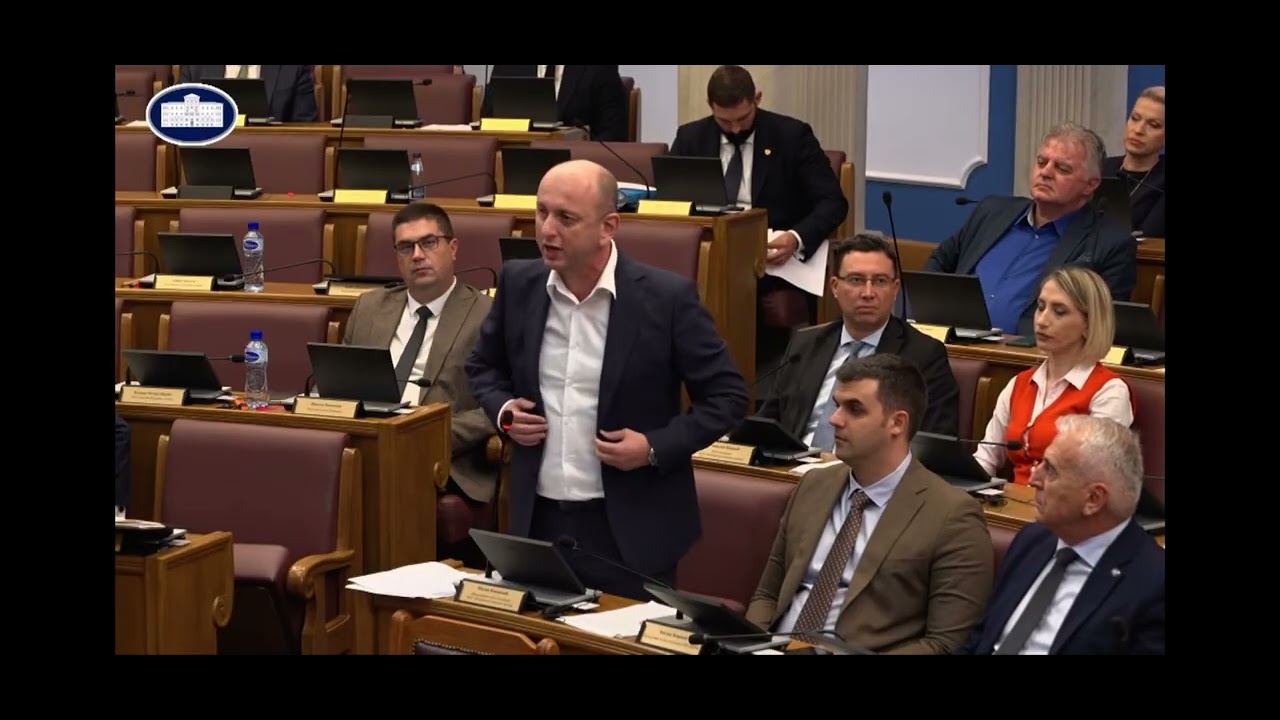 Knežević: Milo Đukanović se pomladio, a mene moje dijete zove “deda”