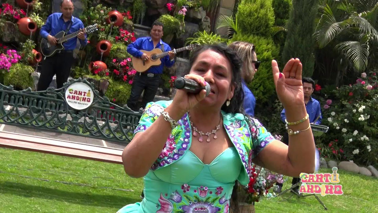 GABY ARONI   - PEPA DEL DURAZNO -  EN VIVO