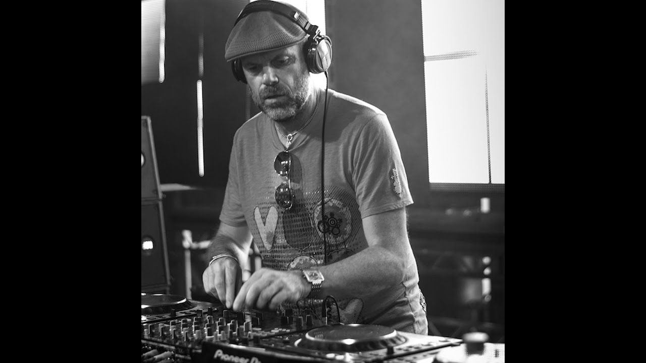 Joey Negro - The secret life of us & Donna Gardier & Diane Charlemagne & The Sunburst Band