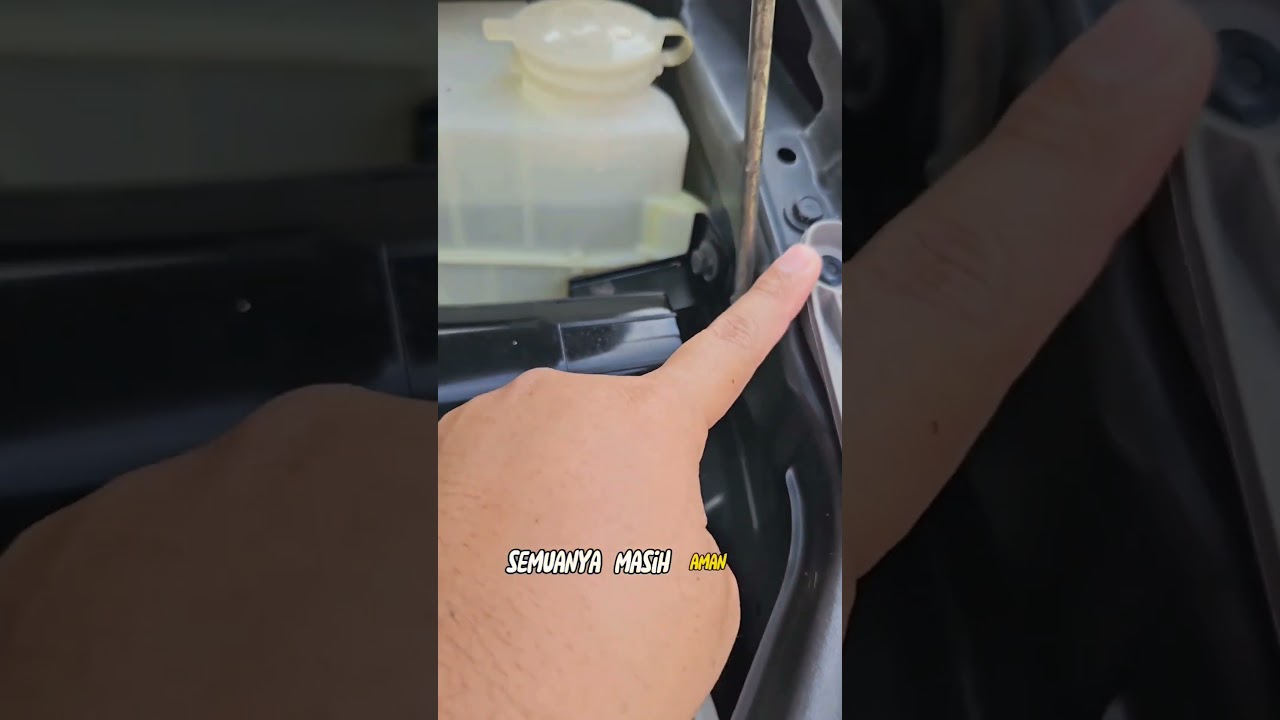Inspeksi Tulang Depan Avanza Bekas Tabrak ? #mobilbekas #viral #kalbar #trending #shorts #short #fyp