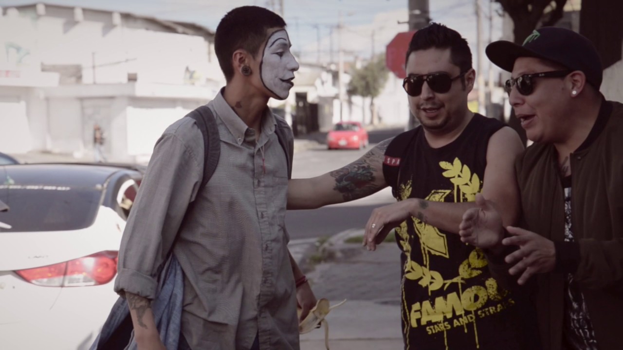 RETAQUE - ME REFUGIO EN EL PUNK (OFICIAL)
