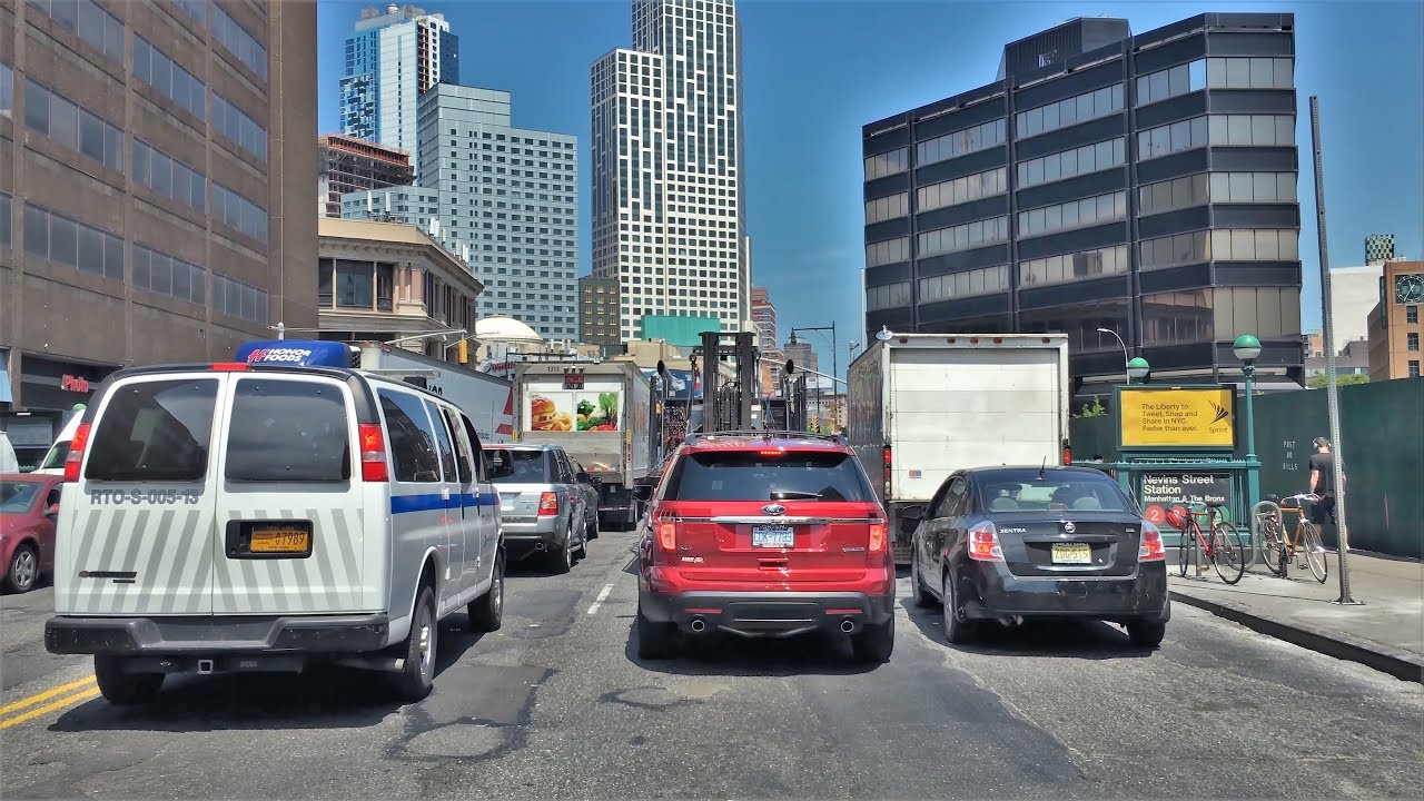 Driving Downtown - Brooklyn 4K - USA