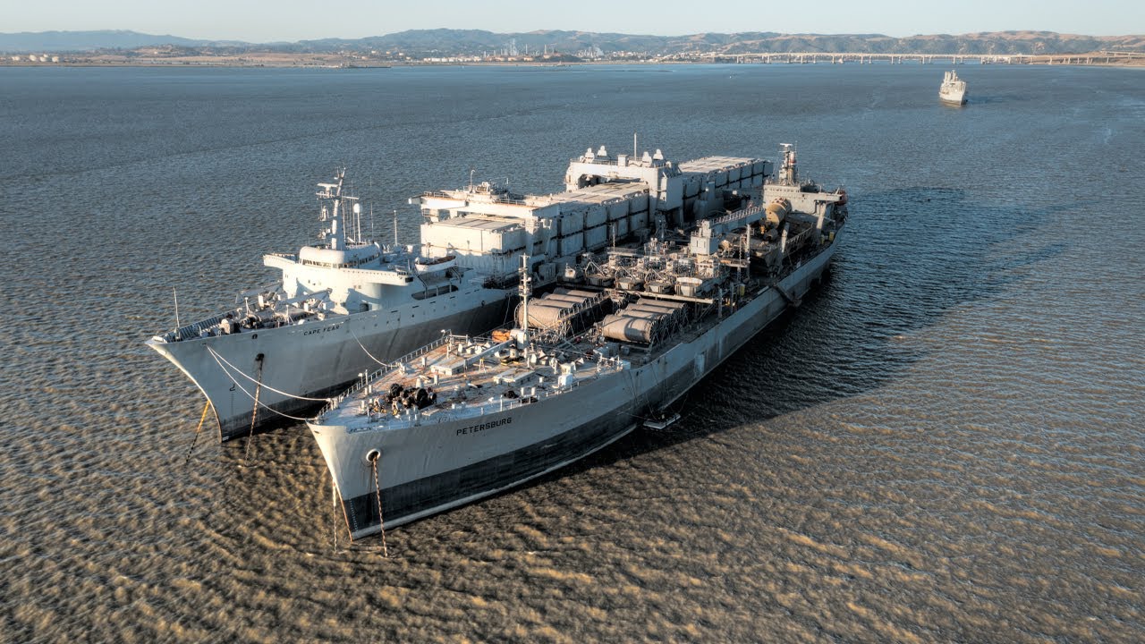 Резервный флот ВМС США в заливе Саисан, Калифорния