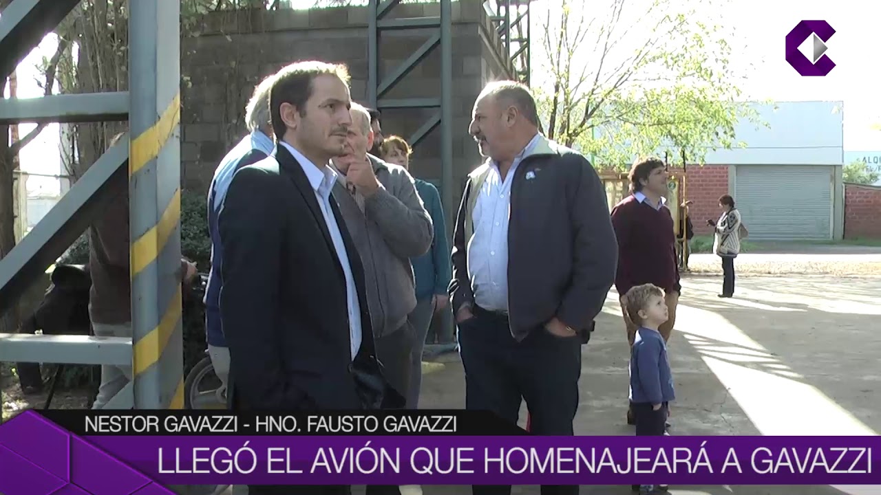 LLEG&Oacute; EL AVI&Oacute;N QUE HOMENAJEAR&Aacute; A GAVAZZI