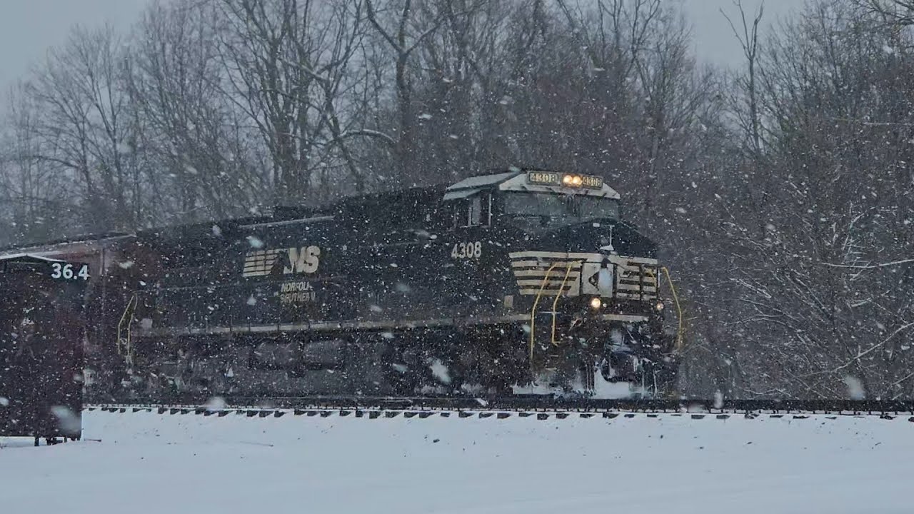 Snow at Highland Crossing w/ Norfolk Southern Train - Single Head & Rear DPU Engines