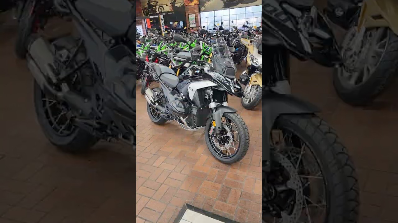 2025 BMW R1300GS in Triple Black