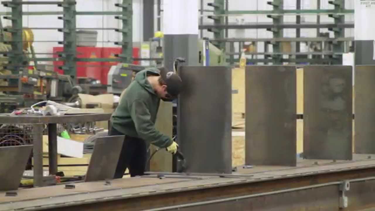 Expert Crane Factory - Production