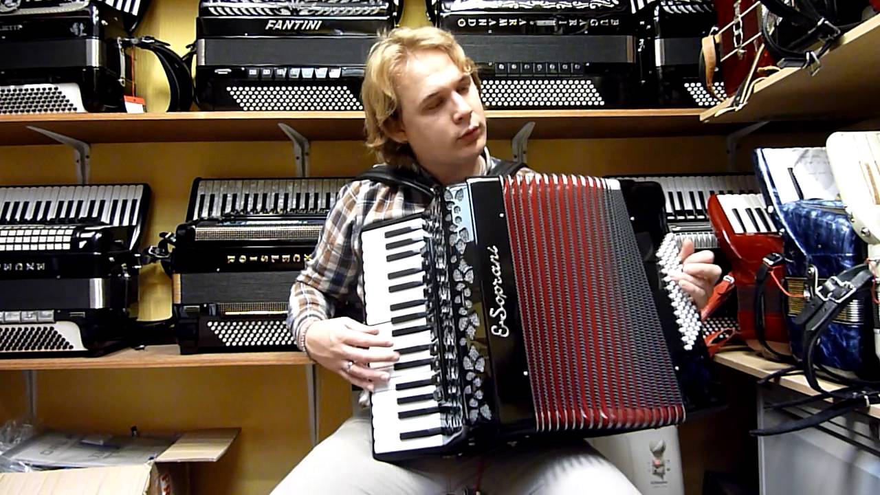 E Soprani 72 Bass Musette Accordion