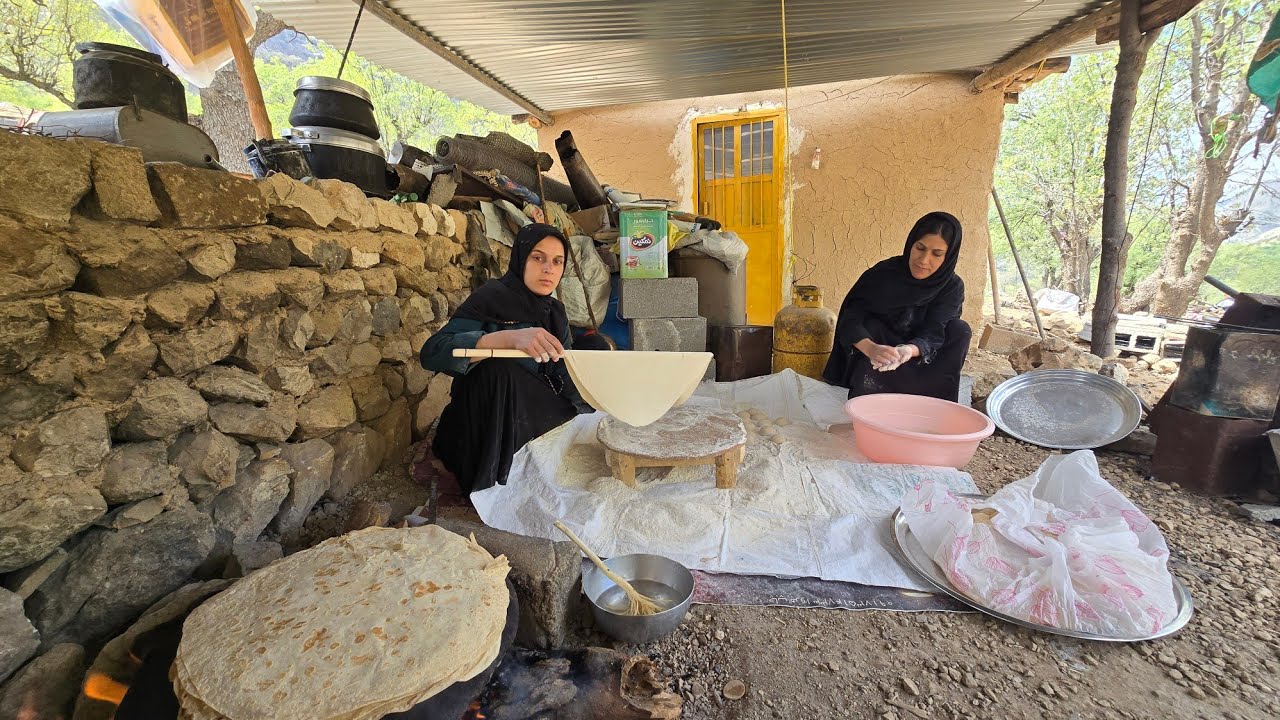 IRAN nomadic life: 🍞Baking nomadic bread in the lush spring mountains with hardworking nomadic women