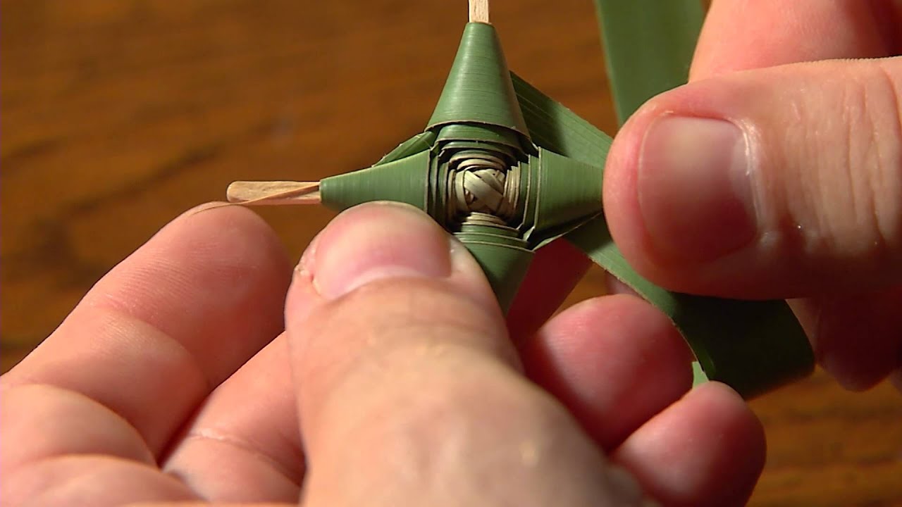 Toothpick palm cross