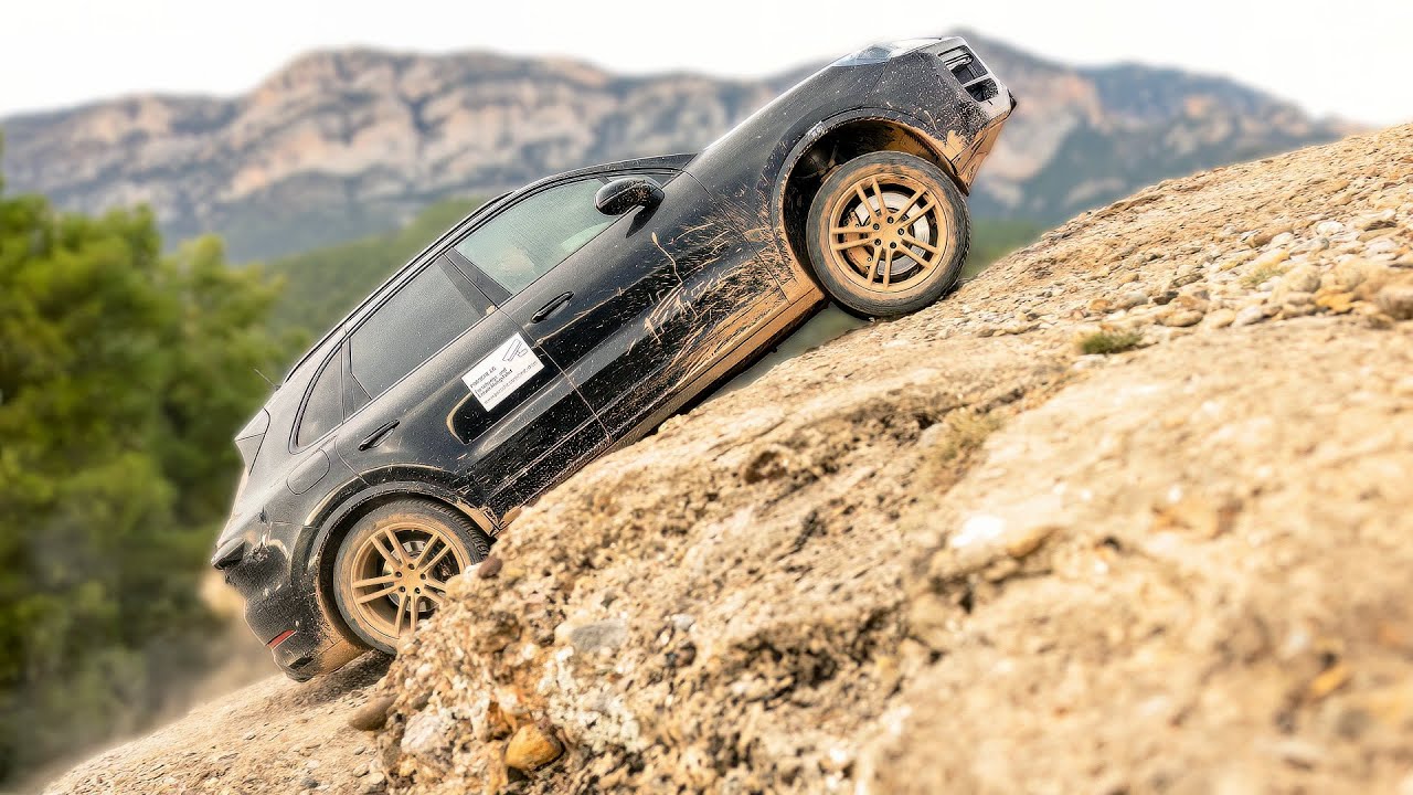 Porsche Cayenne — тест-драйв по экстремальному бездорожью [без комментариев]