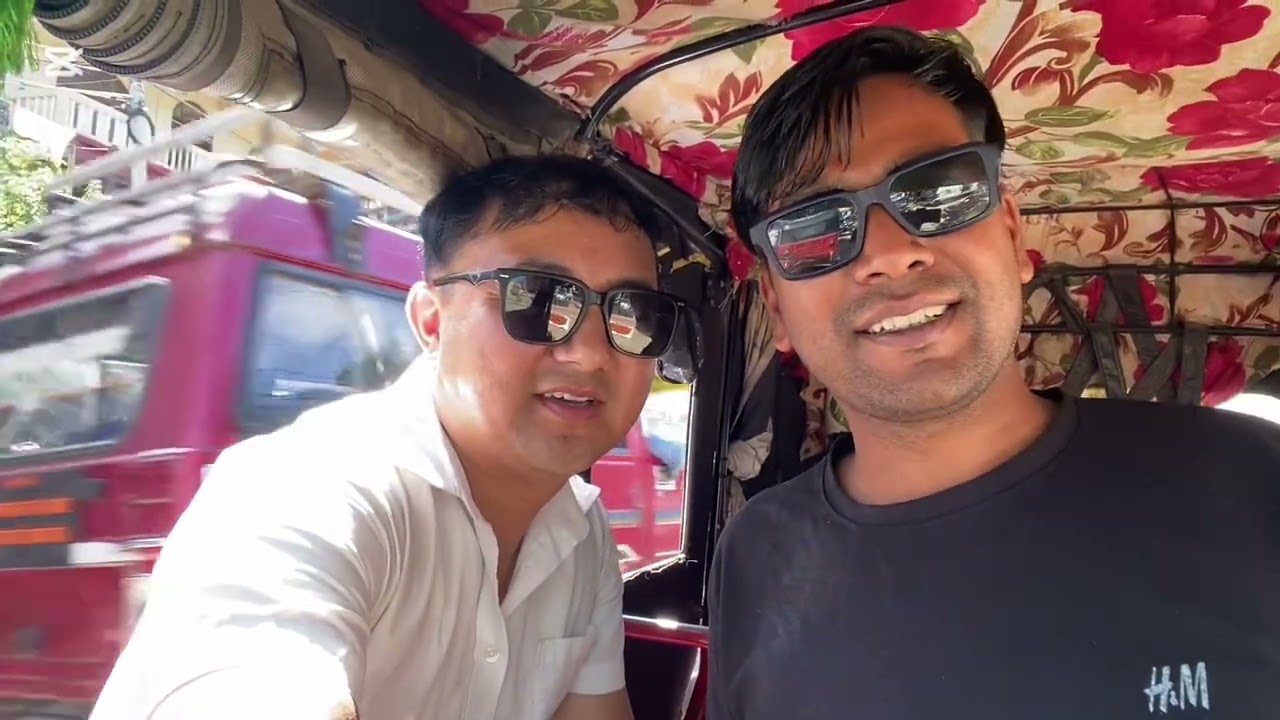 दशैको शुभकामना सहित फिक्कल बजारको दृश्य
