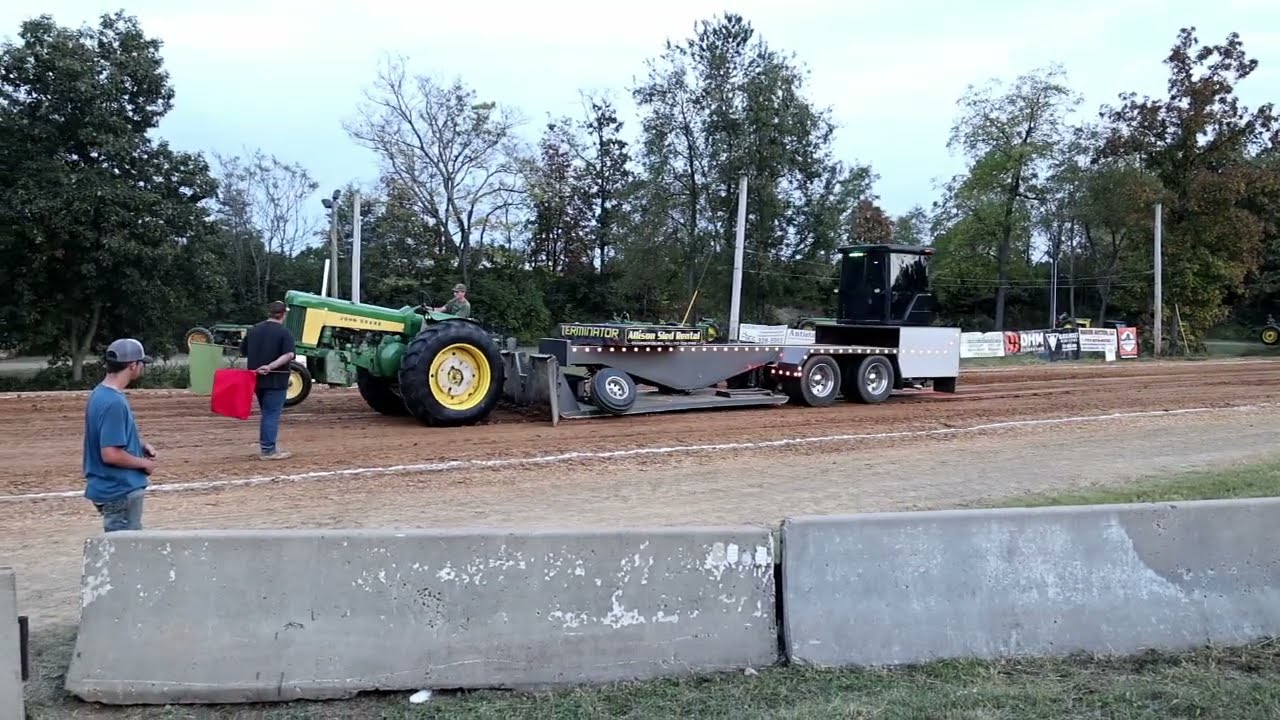 8,500 antique tractor pull @Two top Ruritan PA 2025