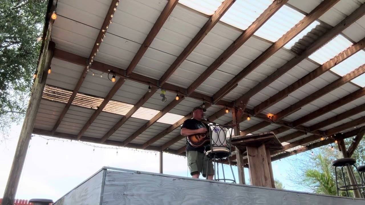 11/9/25set2 @ Charlotte’s Webb Pub in Wauchula, FLA