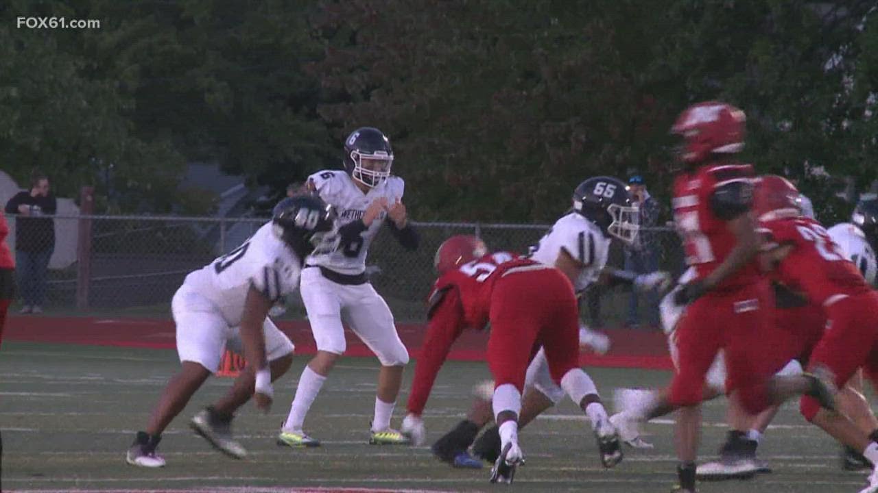 Wethersfield football blows out Manchester 35-0
