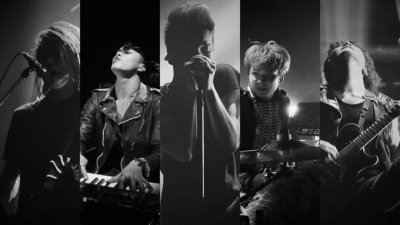 Crossfaith - 'Tears Fall' (Live at Makuhari Messe, Japan)