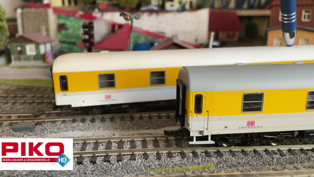 Abweichungen zwischen Modellbahnherstellern | PIKO 59647 und ROCO 74013 | Zugset – DB Systemtechnik