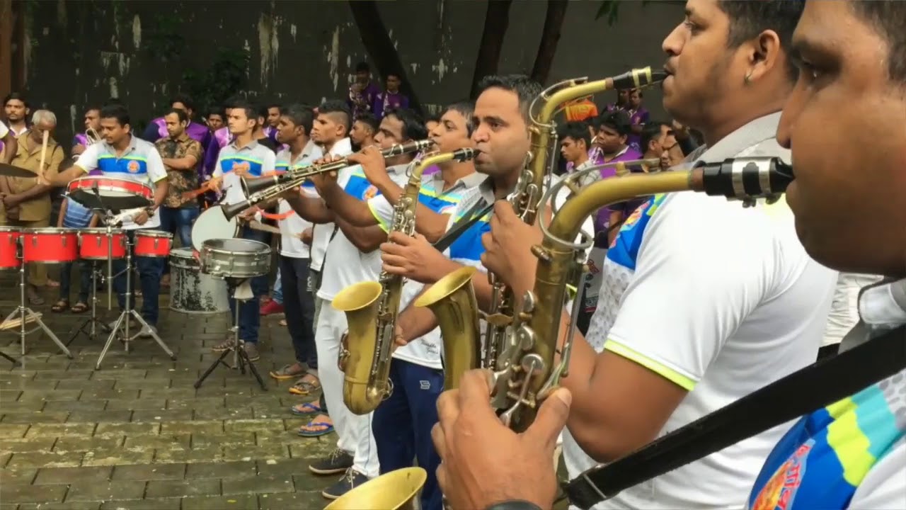 AAI TUZ DUEL in brass band Shri ram Band malvani koliwada 2K18