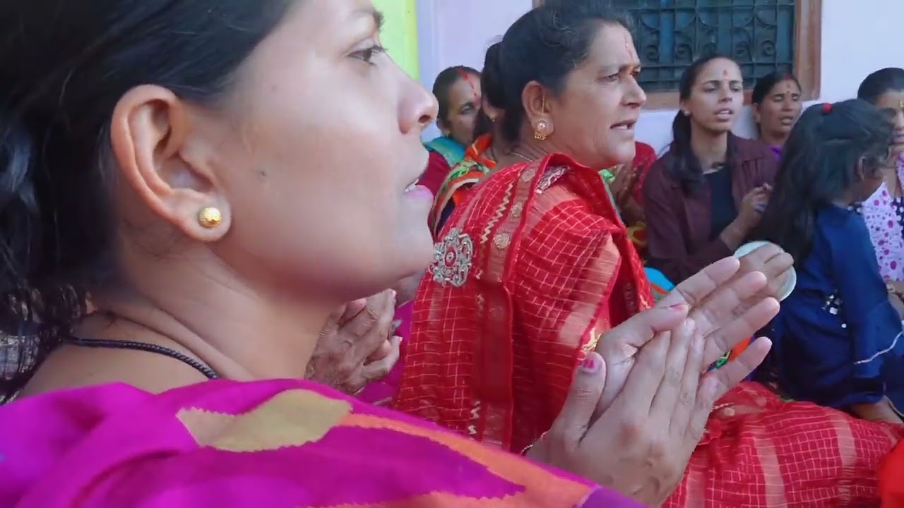 बन बन में राम भटकते हैं मेरी सिया गई तो कहा गई(bhajan)#pithoragarhvlog#bhajan#siyaram#vlogging#virlv