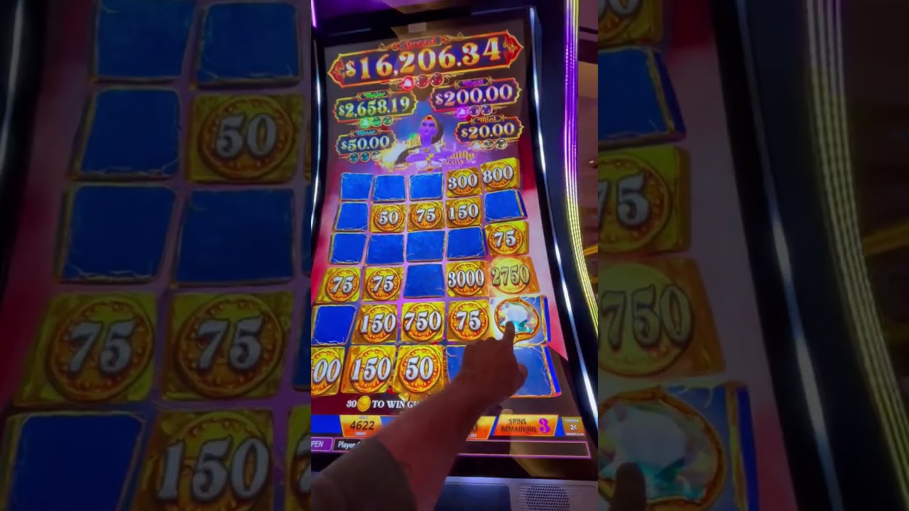 Double FEATURE!!!! On one of my favorites! #casino #slots #doublefeature
