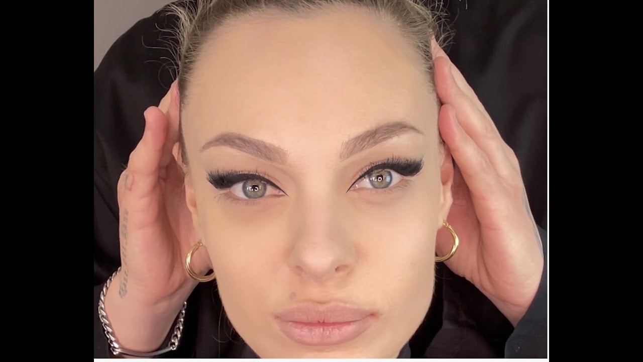 Σβησμένο Eyeliner