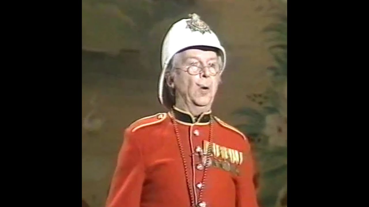 Clive Dunn on The good ole days TV show 1981 #clivedunn #dadsarmy #comedy