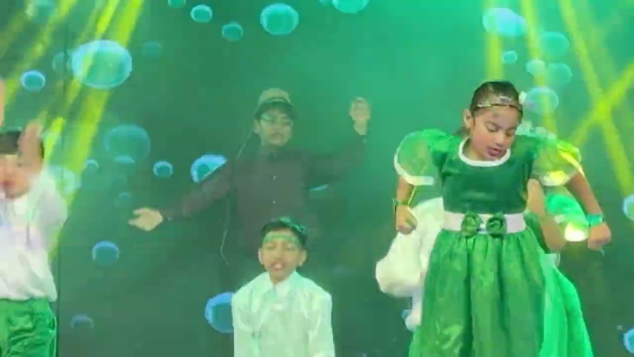 #rainbow #cutekids #rainbowtheme #danceperformance #euroschool #groupdance #tranding #viraldance 