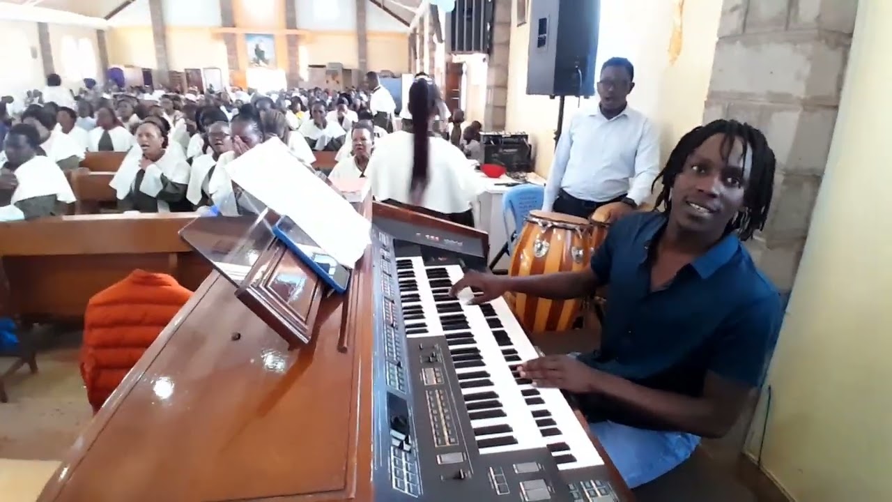 NITAIJONGEA ALTARE YA BWANA YESU. Na A.J Msangule 