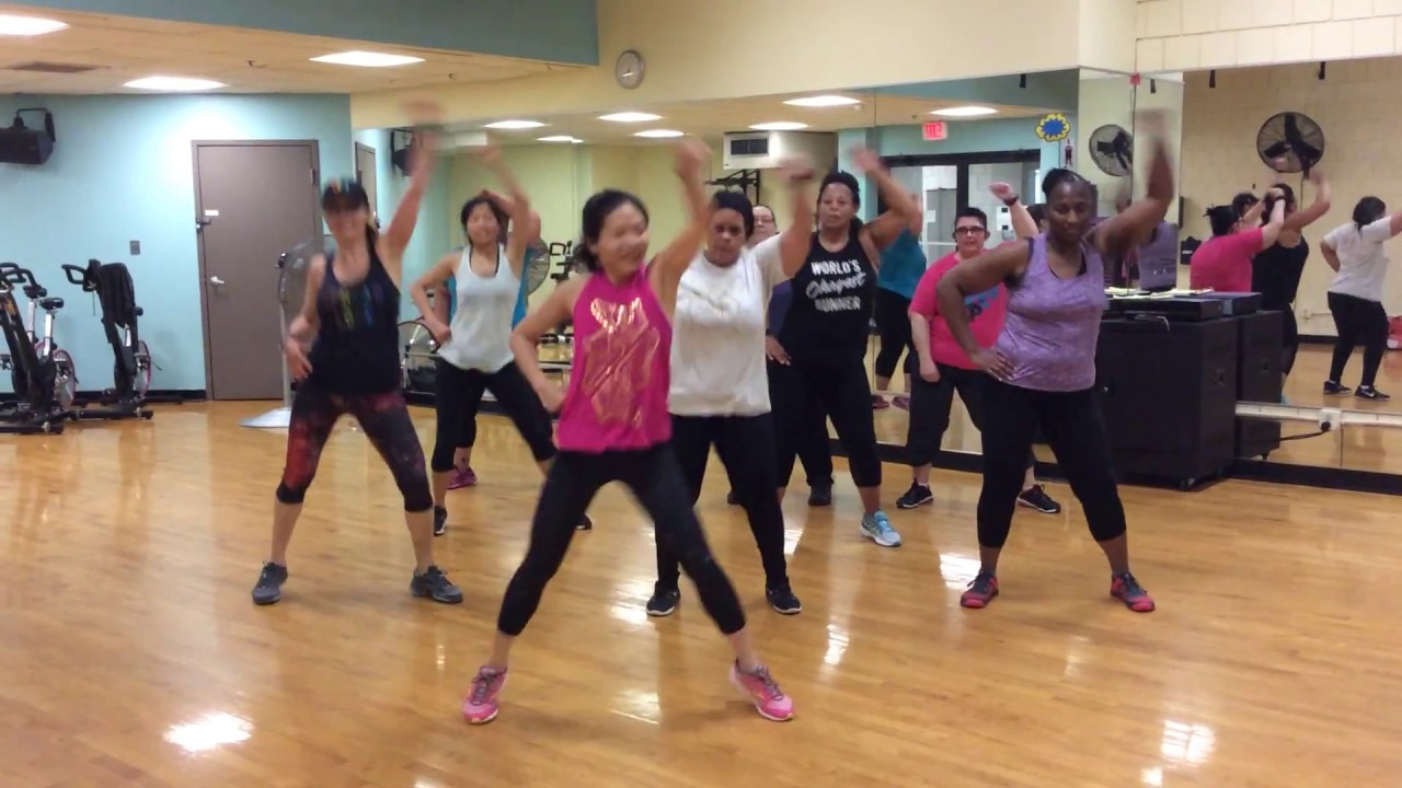 Zumba with Lulu! Easy abs routine 