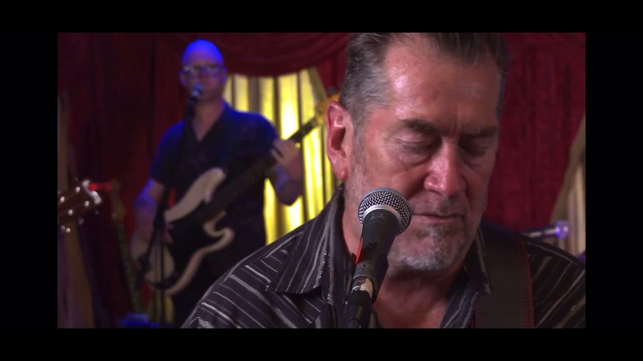 Forever Now (Mick Thomas and the roving commission)