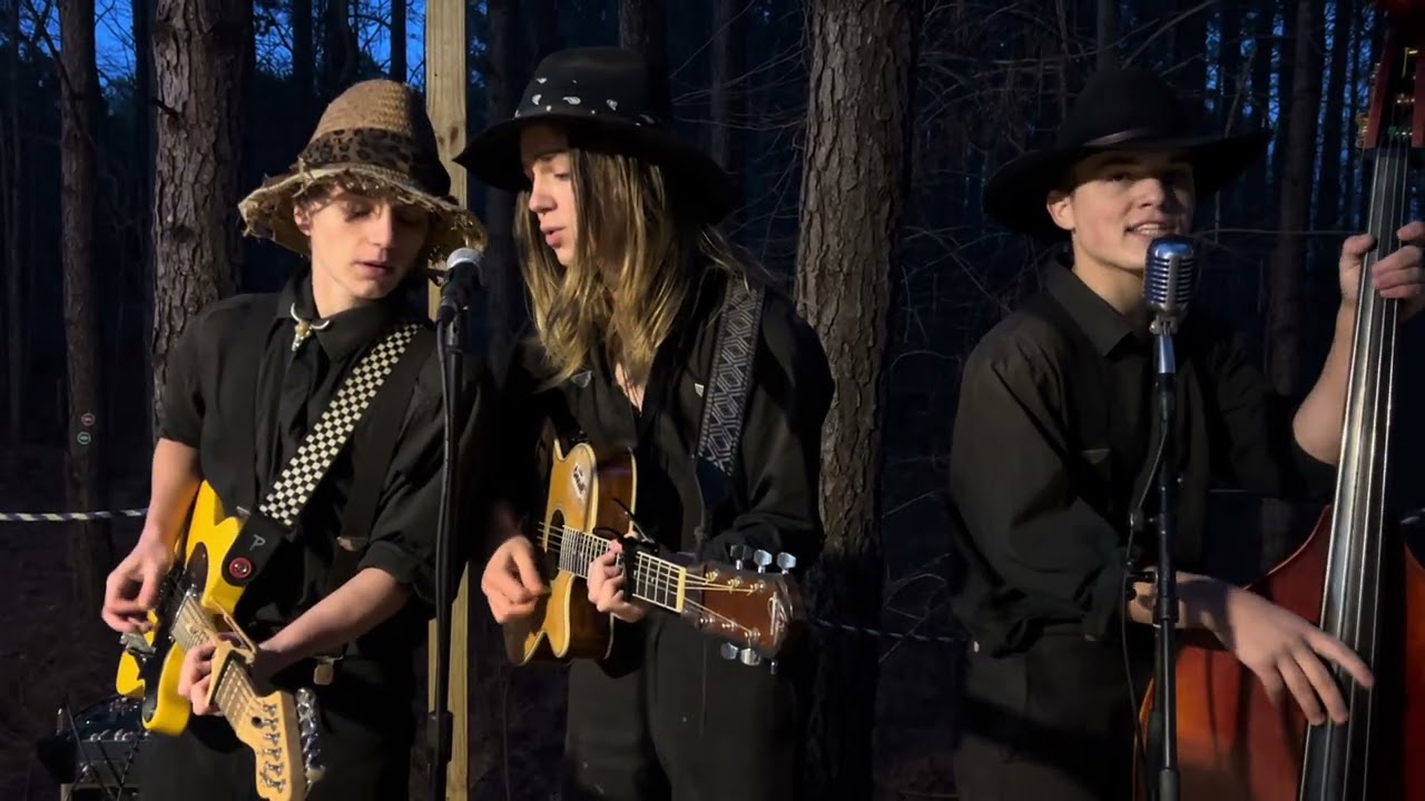 Big Iron~ Marty Robbins cover by the Brothers in Black. #fallout #bigiron #fallout #countrymusic