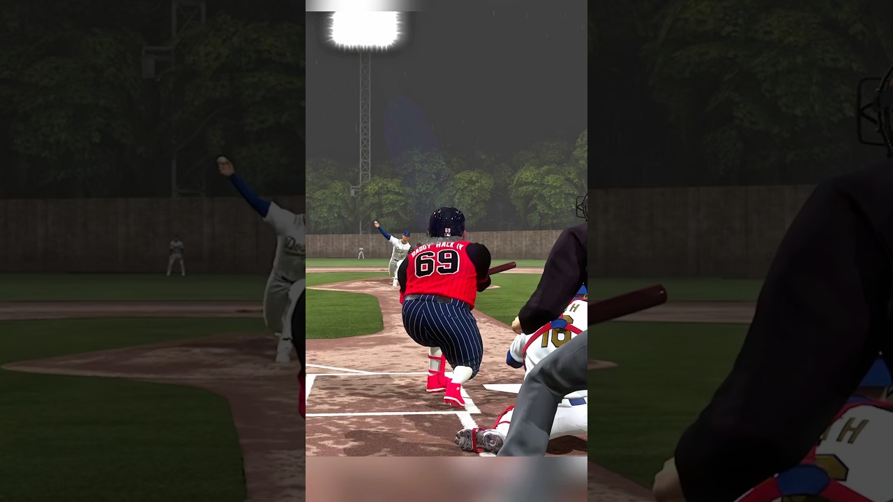 I BUNT HOMERUNS 💨🔥 #mlbb #baseball #mlbtheshow #mlb