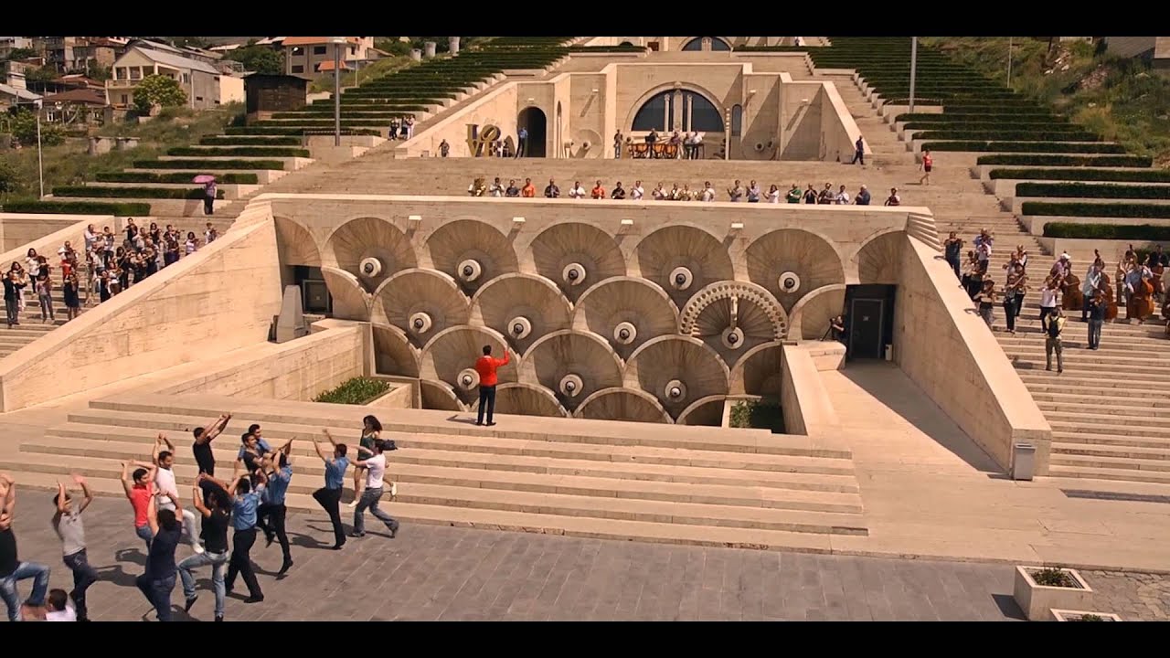 Sabre Dance on the Street. Սուսերով պար՝ փողոցում/ Suserov par