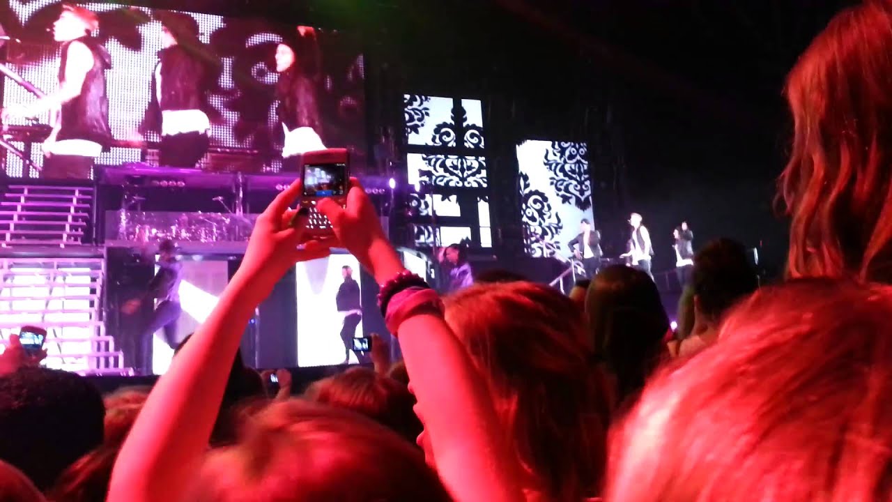 Justin Bieber Believe Tour Full Concert {HD} 13-04-2013 At Arnhem, The Gelredrome!