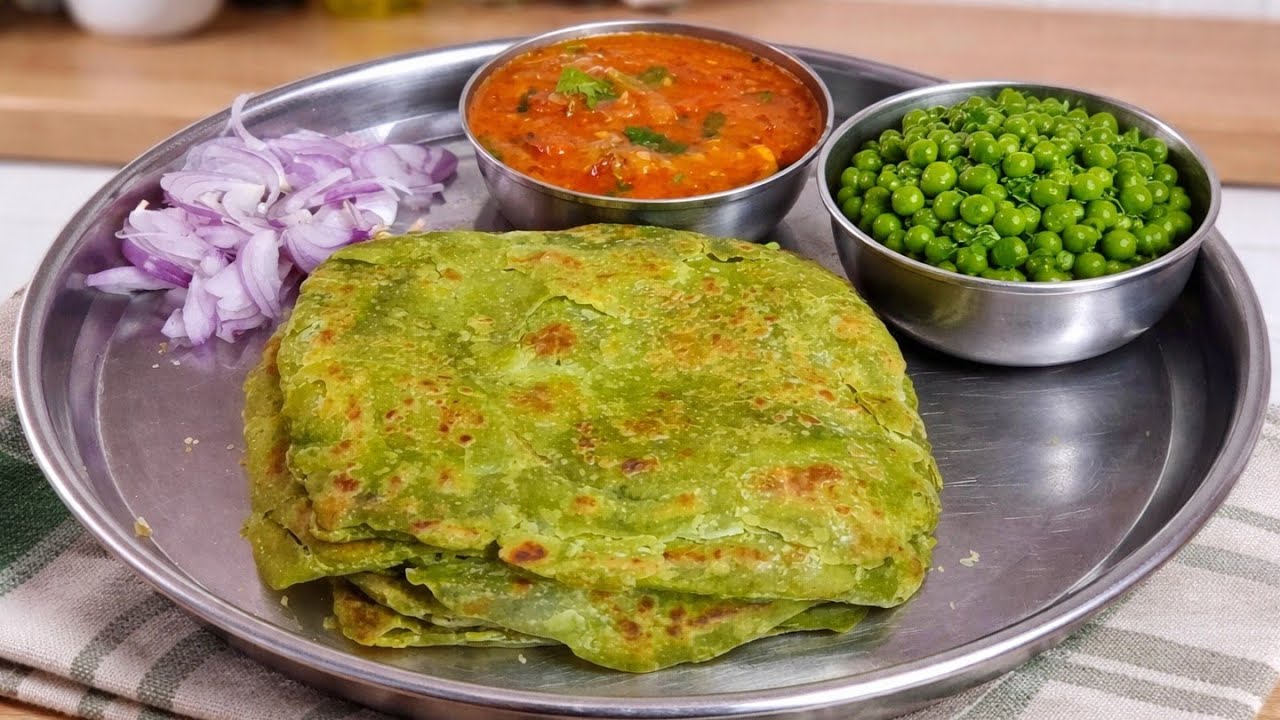 பச்சை பட்டாணி பரோட்டா பஞ்சு போல இப்படி செஞ்சு பாருங்க | Green peas Easy Soft Parotta In Tamil