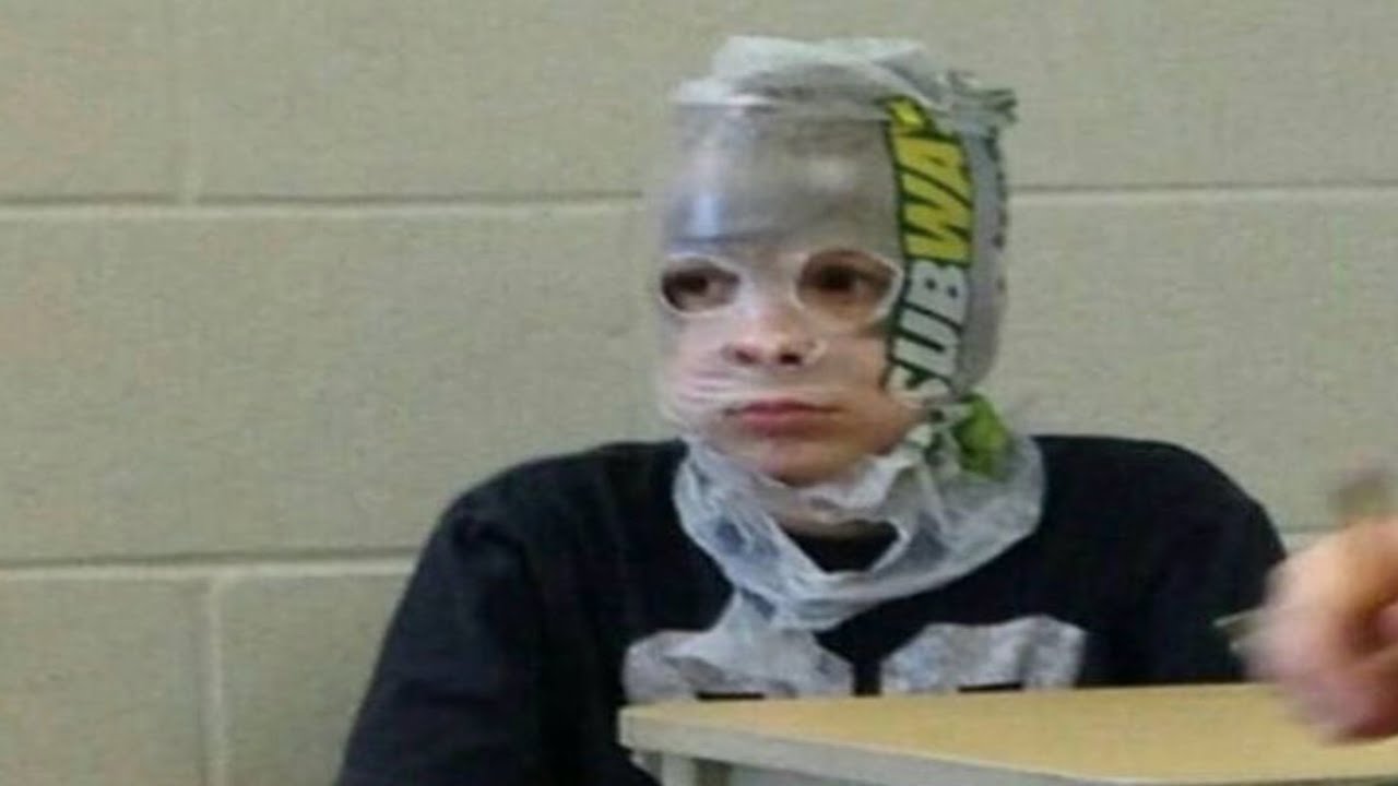 Постарайтесь не засмеяться, это невозможно.