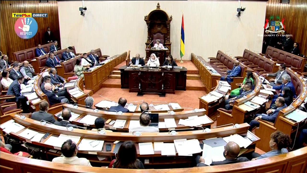 Parlement : Suivez la s&eacute;ance des questions adress&eacute;es aux ministres