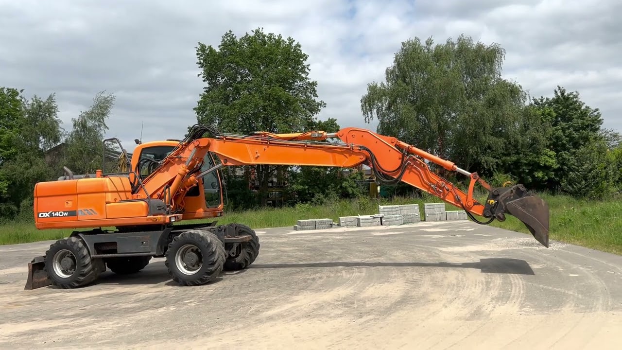 Doosan DX140W Mobile Excavator - Year: 2010 (Refnr. BM4254)
