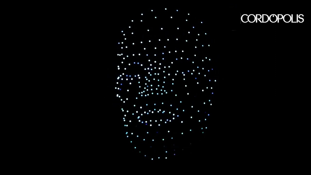 Los fuegos artificiales del futuro: el espectáculo de drones de Andalucía fascina a Puente Genil