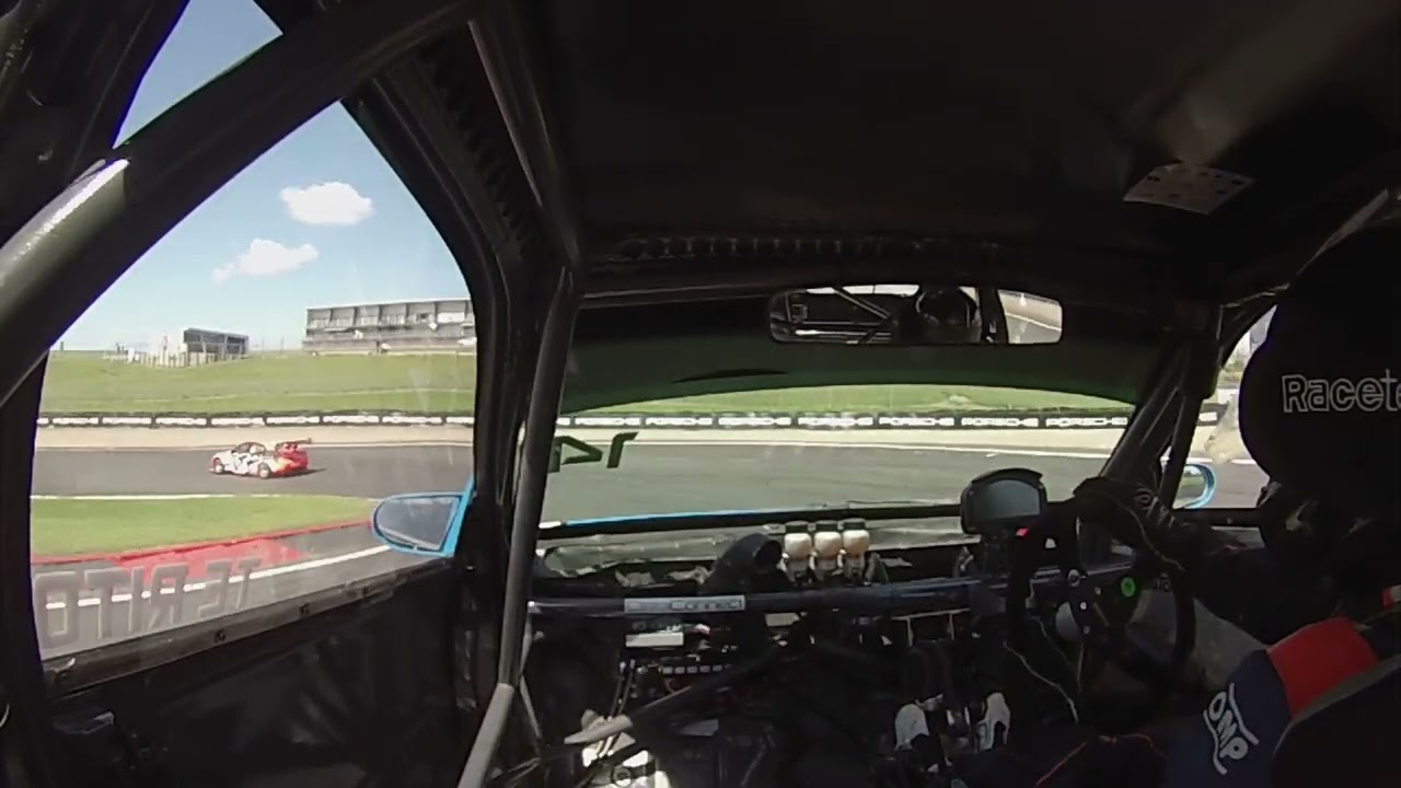 GTRNZ-GT2  HAMPTON DOWNS 25
