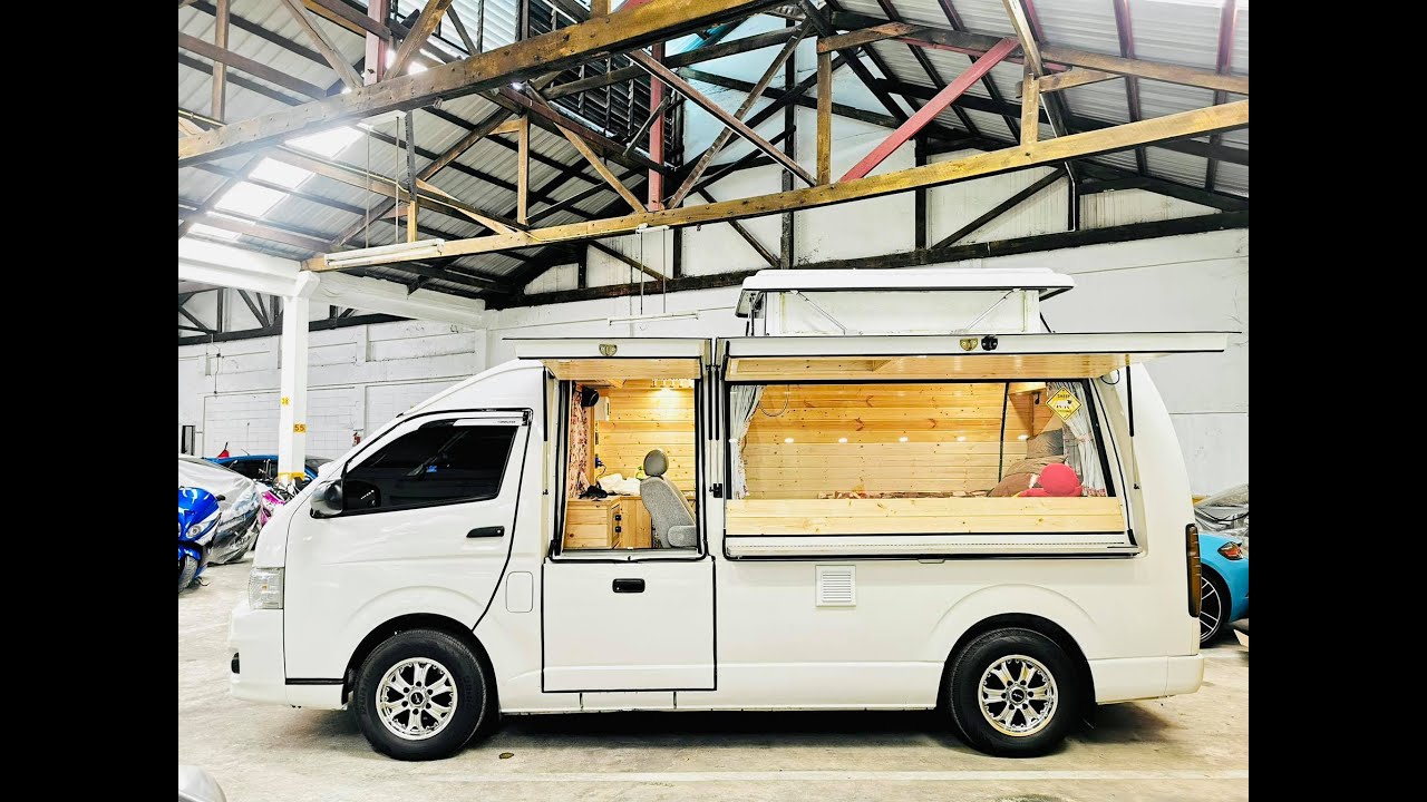 Camping Van Toyota commuter 2.5 ปี14  โควิดเข้ามาไม่ทำเช่าแล้ว ขายนะครับสนใจโทรคุย 083-4414111