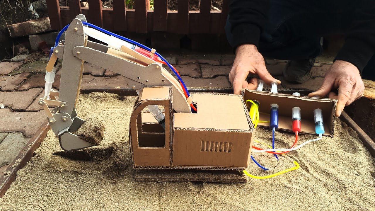 DIY ŞIRINGA İLE ÇALIŞAN EKSKAVATÖR YAPIMI!!(kepçe) / EXCAVATOR CONTROLLED WITH ŞIRINGA