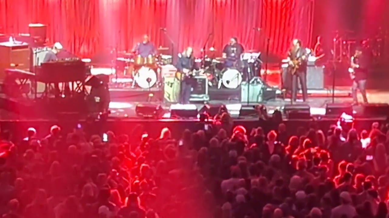 Christmas jam with Warren Haynes 2025