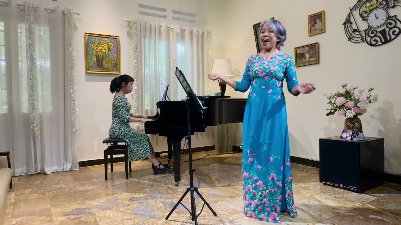 XUÂN MỘNG (XUÂN HOÀ BÌNH) - Lam Phương, pianist Minh Tiên & vocalist Kim Hậu