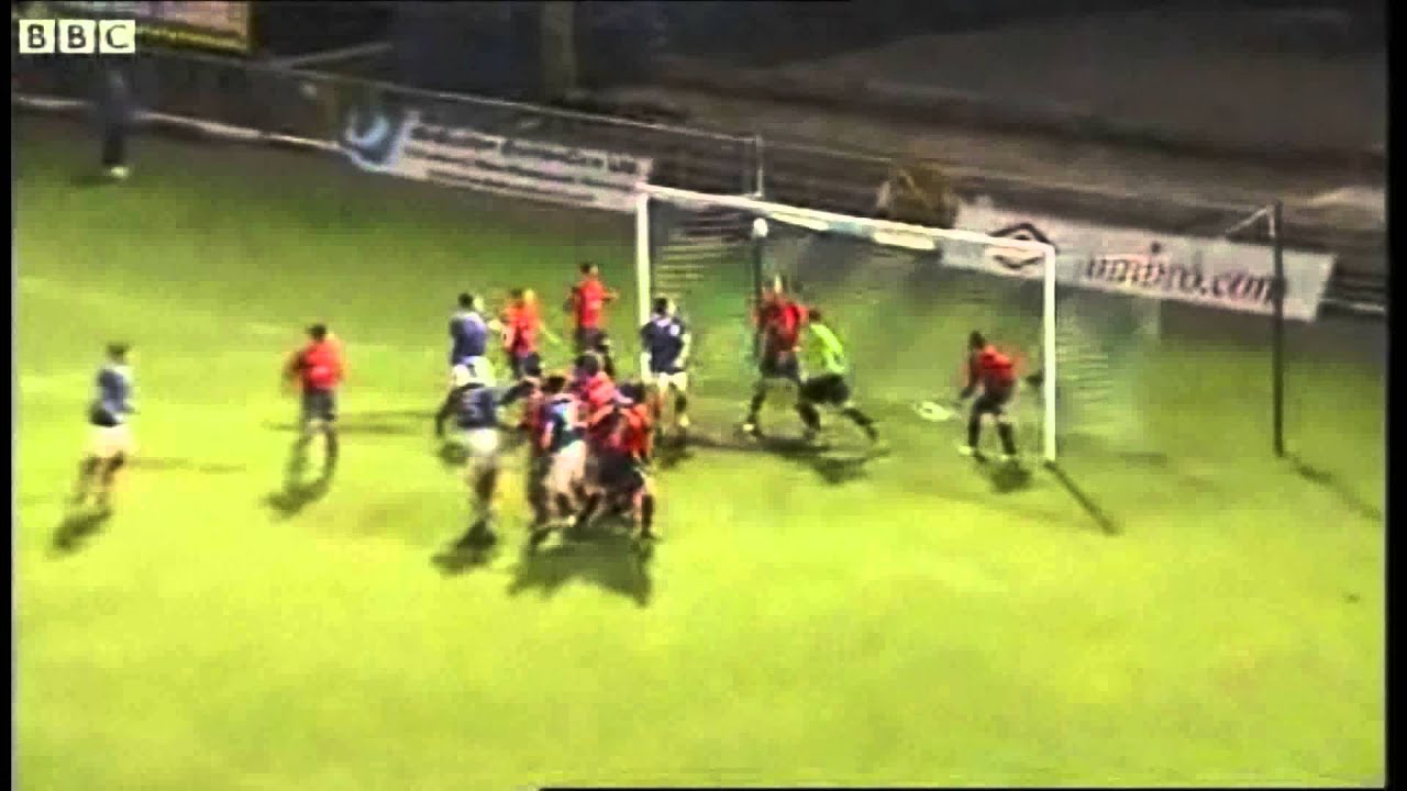 Linfield F.C. - Season 2011/12 Cham51ons