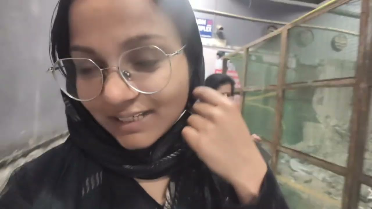 Finally explored gaffar bazar, karol bagh 📱 | phone repair experience  | #dailyvlog  #vlog 