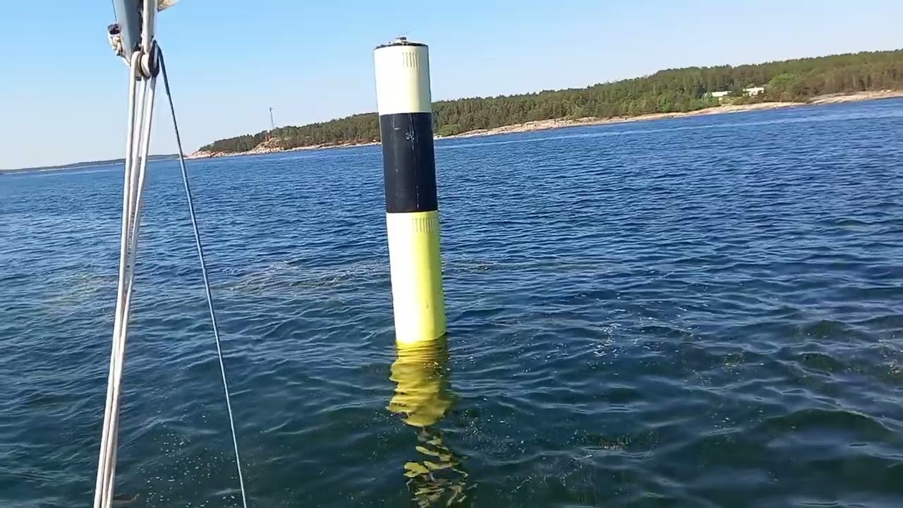 Great sailday until a closecall for rocks
