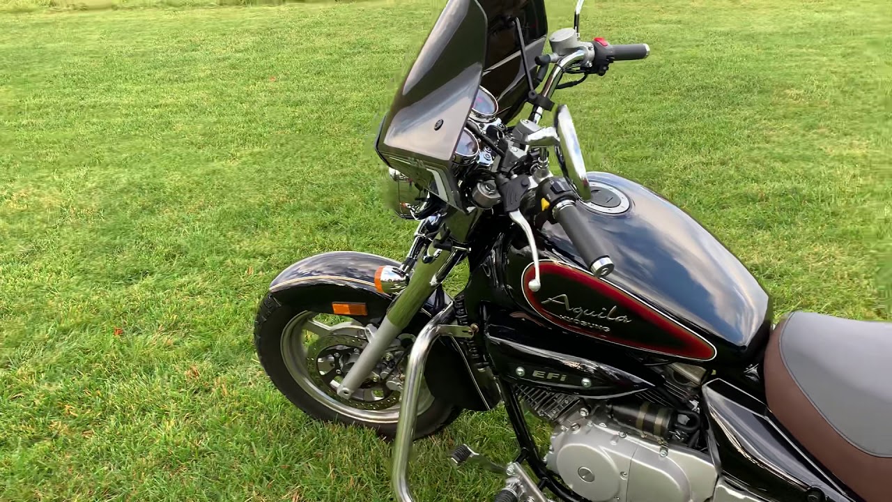 Slipstreamer SS-28 on a Hyosung GV250 Aquila