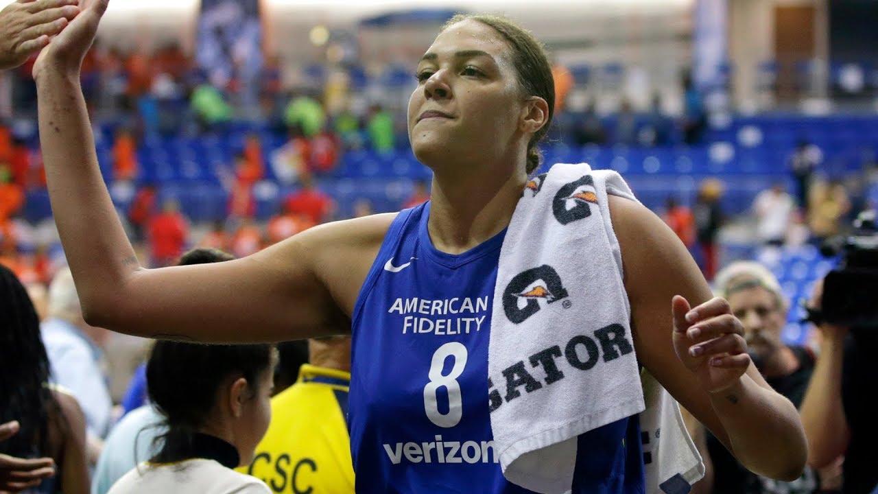 Liz Cambage's 53 Points Sets NEW Record For Points In A Single-Game!